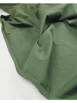 Kumaş Parça Koyu Yeşil Renkte Pamuklu Kumaş 140X275CM