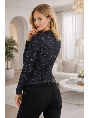 Asyahsap Kadın Uzun Kollu Kruvaze Yakalı Aksesuarlı Dalgıç Bluz