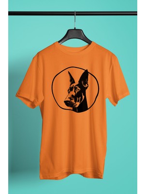 Darkhane Doberman Bakışı - Köpek Baskılı Unisex Turuncu Tişört - T-Shirt UT005