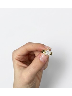 Diba Avm Yıldız Taşlı Kıkırdak Küpe Gold Renk Kadın Earcuff Küpe Yıldız Küpe Helix Küpe Tragus Küpe Tekli Küpe Minimal Küpe Kulak Üstü Küpe Trend Kadın Takı Günlük Şık Küpe