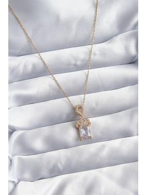Ergün Collection 316L Çelik Zincir Gold Renk Zirkon Taşlı Taç Model Kadın Kolye