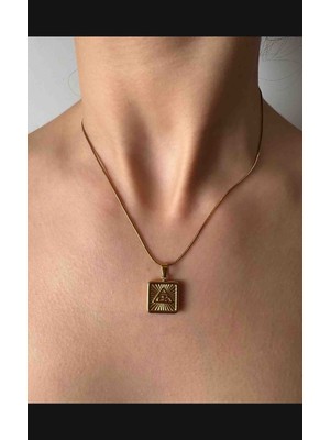 Triya Wear Studio-Çelik-Kararmaz-Gold-Kare Kadın Kolye