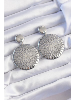 Ergün Collection Pirinç Gümüş Renk Oval Işlemeli Küpe