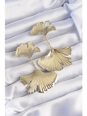 Ergün Collection Pirinç Gold Renk Tırtıklı Yaprak Model Sallantılı Küpe