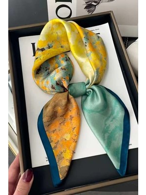 Koni Club Kadın Fular Botanik Zarafet