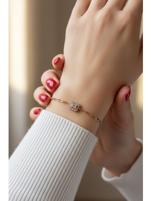 By Barun Zincir Bileklik Gümüş Baget Taşlı Kadın 925 Ayar