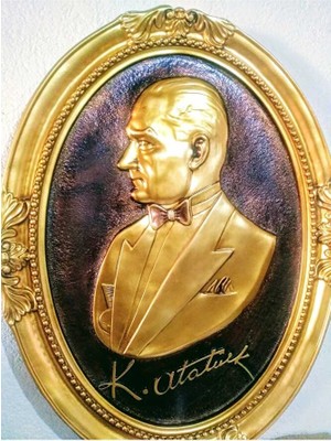 Asil Ayna Atatürk Tablo Polyester Döküm