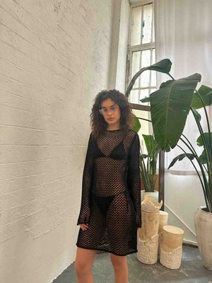 Beyaz Sırt Dekolteli Ajurlu Plaj Elbise