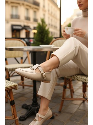 Enoch Kadın Rugan T-Bantlı Gold Toka Detaylı Babet Loafer