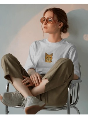Muhtar Store Sarman Kedi Baskılı Kadın Oversize Tişört – Minimal Turuncu Kedi Tasarım