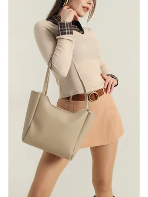 Generic Bej Kadın Omuz Çantası – Minimal Tasarım, Günlük Şıklık