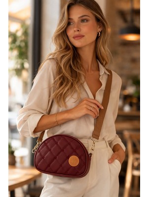 Generic Bordo Kapitone Kadın Çapraz Çanta – Günlük Şık ve Kullanışlı Tasarım