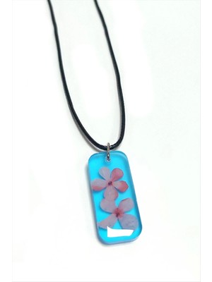 Aesco Kartopu Çiçeği Dikdörtgen Epoksi Kolye