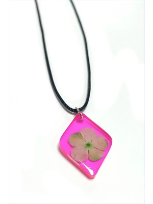 Aesco Kartopu Çiçeği Baklava Dilimli Epoksi Kolye