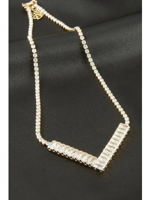 Starseven Üçgen Tamtur Zirkon Taşlı Lüks Kolye 8 mm