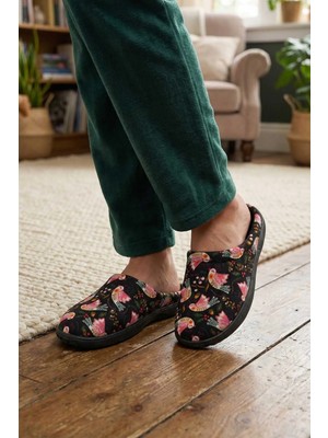 Gezer Kadın Kışlık Pu Rahat Taban Desenli Ev Bahçe Gondol Terlik