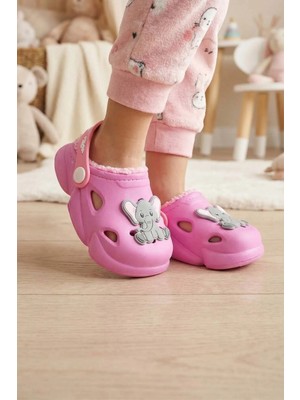 Gezer Kız Çocuk Kışlık Eva Içi Peluşlu Terlik Sandalet Hafif ve Konforlu Fuşya Renk
