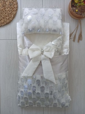 Epilons Yenidoğan Izmir Incisi Tül Işlemeli Pamuklu Fiyonklu Kundaklı Lüks 3lü Alt Açma Seti