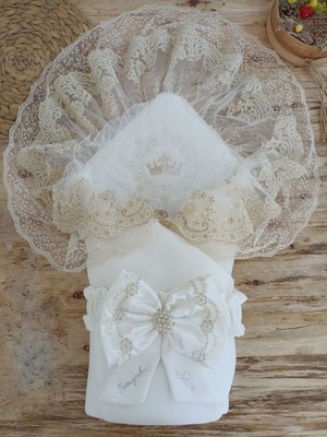 Epilons Yenidoğan Sahra Taç Nakışlı Plazma Taşlı Güpürlü Fiyonklu Duvaklı Trilüks Kundak Bebek Battaniyesi