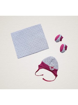 Epilons Yenidoğan Baskılı Double Face Şapka ve Patikli 3lü Bebek Battaniye Takımı