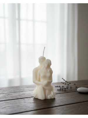 KIKIBELLA Kıkıbella Sevgiliye Özel Mavi Sarılan Çift Tasarım Mum - Çiçek Detaylı El Işçiliği Dekoratif Hediyelik - 8 cm Sanatsal Mum