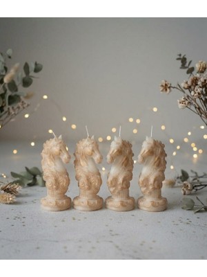 KIKIBELLA Kıkıbella Altın Eskitme Detaylı At Figürlü Dekoratif Mum - El Yapımı Antik Tasarım Satranç Atı Heykel Mum - Şık Ev Hediyesi ve Masa Dekoru