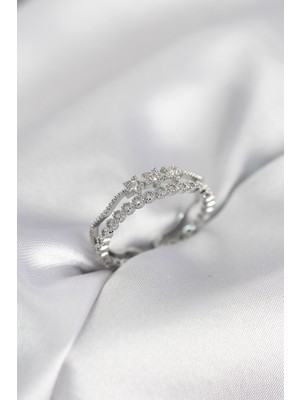 Gümüş Renk Minimal Yıldızlı Model Kadın Yüzük - Lisinya