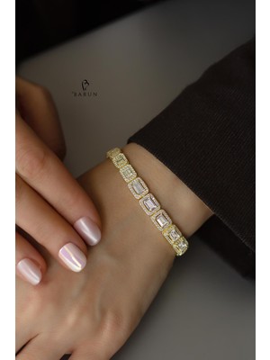 By Barun Su Yolu Baget Taşlı Dikdörtgen  Model Pırlanta Görünümlü 925 Ayar Gümüş Bileklik