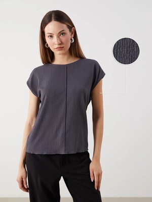 Lc Waikiki Yeni Sezon Bisiklet Yaka Dokulu Kadın Tişört