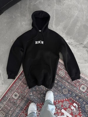 Tarz Yeri Erkek Üç Iplik Pamuklu  Kapüşonlu Göğüs Baskılı Sweatshirt - Siyah