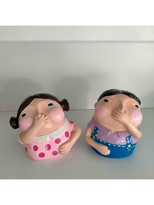 Ikili Kız Erkek Biblo (  Yükseklik 7,5 Cm, En 6 Cm) Burnunu Tutanlar Tuvalet Banyo Dekor Biblo Dekoratif Aksesuar