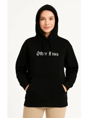 Tarz Yeri Kadın Kapşonlu Sweatshirt Oversize Üç Iplik Şardonlu Other Lives Ön Arka Baskılı - Siyah