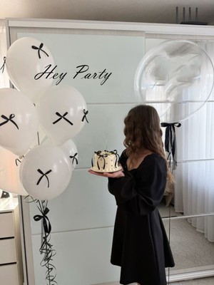 Feyza Design Pembe Balon Seti: 30 Siyah Fiyonk Kurdeleli ve 10 Beyaz Balon