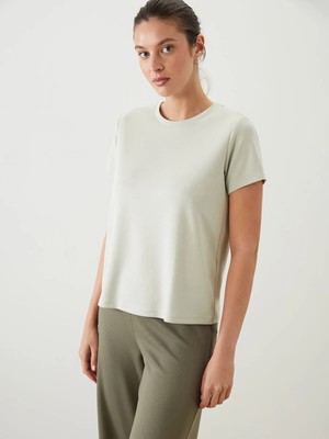 Lc Waikiki Yeni Sezon Bisiklet Yaka Kadın Tişört