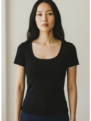 Derin Yaka Penye Modal Crop T-Shirt