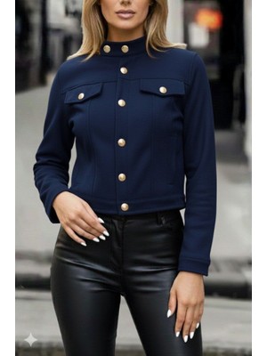 Bizcomoda Kadın Uzun Kollu Yakadan ve Önden Düğmeli Süet Kısa Ceket