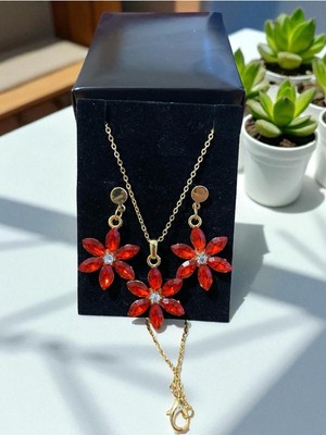 C&On Design 🌺zarif Lotus Çiçeği Kolye ve Küpe Seti – Şıklığıyla Büyüleyin