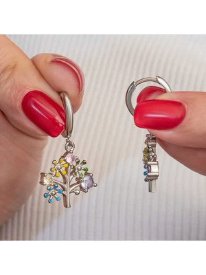 Gümüş Renkli Taşlı Hayat Ağacı Kadın Küpe