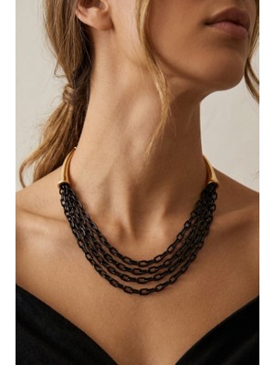 Altın Sarısı ve Siyah Çoklu Zincir Detaylı Statement Kolye - Modern Tasarım Akşam Aksesuarı