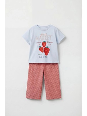Magu Kız Çocuk Pamuklu Açık Mavi Çilek Baskılı T-Shirt ve Kırmızı Pötikare Pantolon Takım - Yazlık Ikili Set