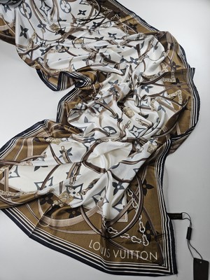 Yeni Sezon Lv Kemer Desen Vual Ipek Şal Yeni Sezon Silk Scarfs Shawl Hijab Fular