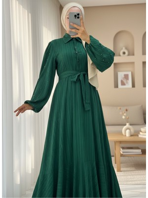Modamorfo Inci Detaylı Balon Kol Eteği Volanlı Yarım Düğmeli Krınkıl Elbise -Zümrüt