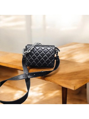 Valvic 100% Hakikikuzu Derisi Kapitone Diri Dikişli Kadın Çanta