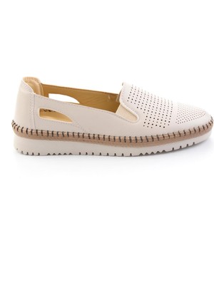 Bambi Bej  Kadın Casual Ayakkabı K01536104309