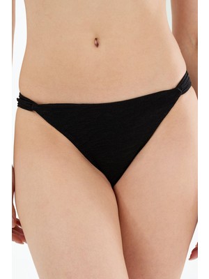 Louren B21041 Kalın Askılı Üçgen Bikini Takımı