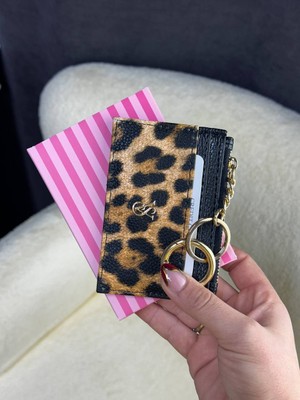 Nues Vs Anahtarlıklı Kartlık