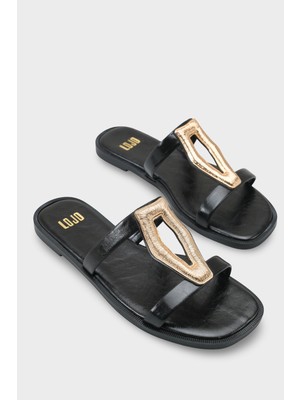 Lojo Kadın Gold  Aksesuar Detaylı Günlük Terlik Capri Siyah