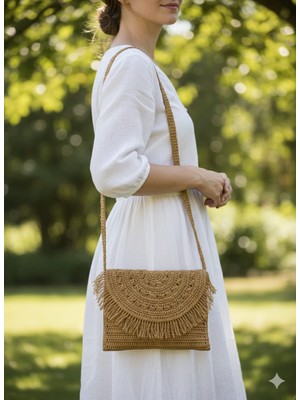 Akfecan Kağıt Ipten El Örgüsü Kadın Çantası