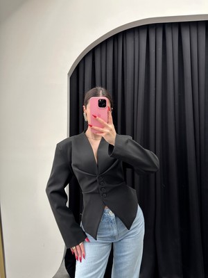 Esra Helvacı Bel Bağlama Detaylı Blazer Ceket