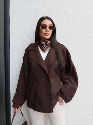 Esra Helvacı Kısa Kruvaze Yaka Trench